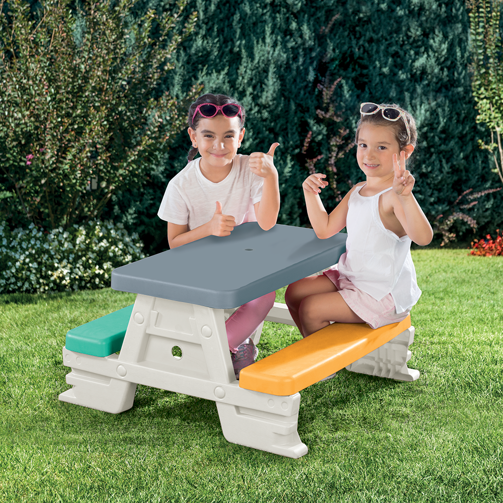 PICNIC TABLE FOR 4