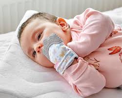 BABY TEETHING GLOVE /BUTTERFLY / GREY